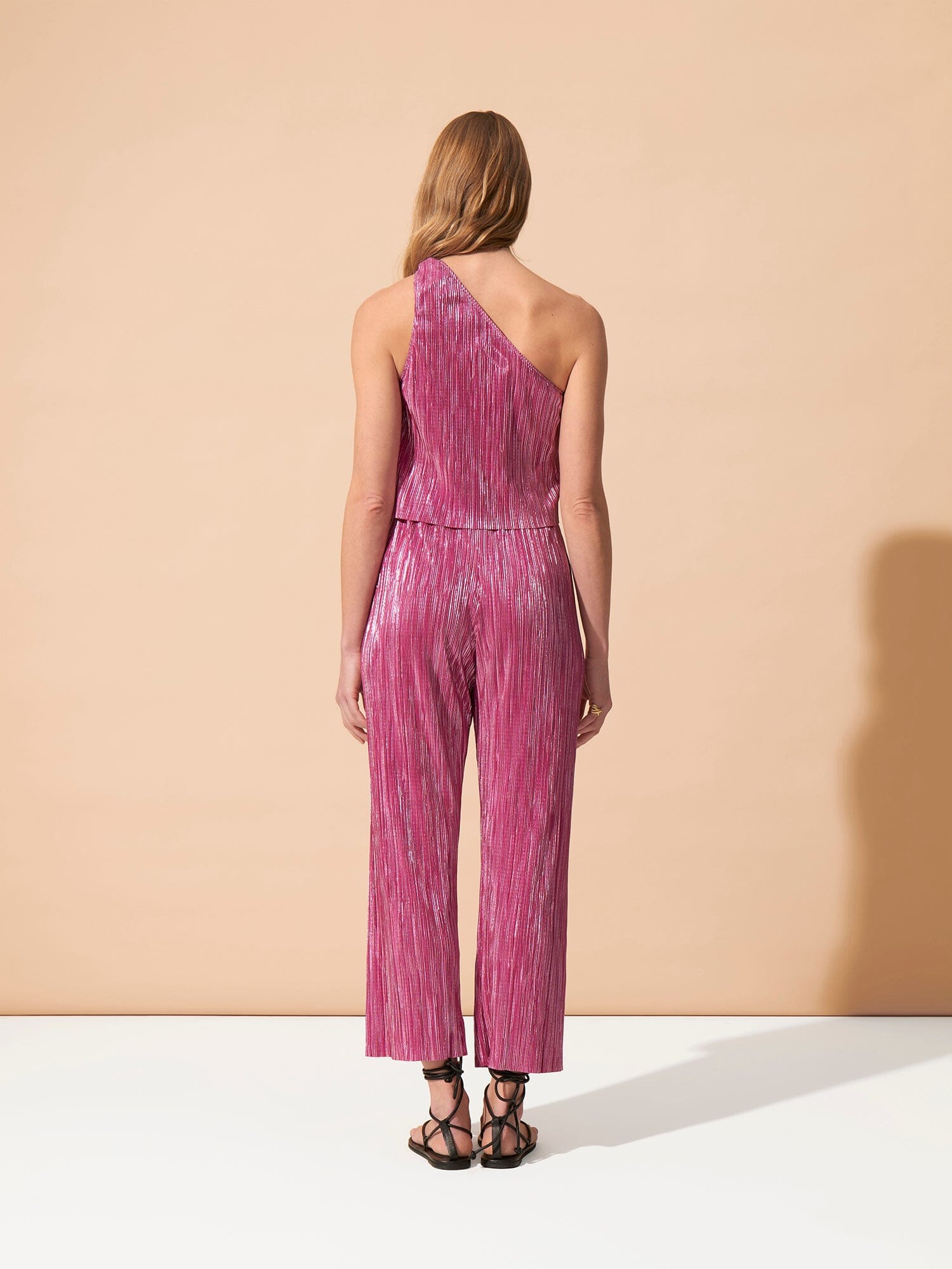 CORFOU - Pantalon ample taille haute élastiquée en tissu plissé effet métallisé Fuchsia Pantalon Fête Impériale